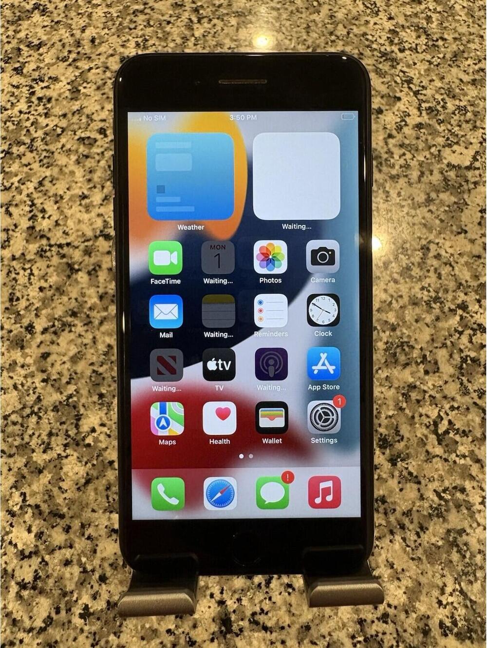 Apple iPhone 7 Plus - 32 GB - Black(Unlocked) Battery Health 90% C